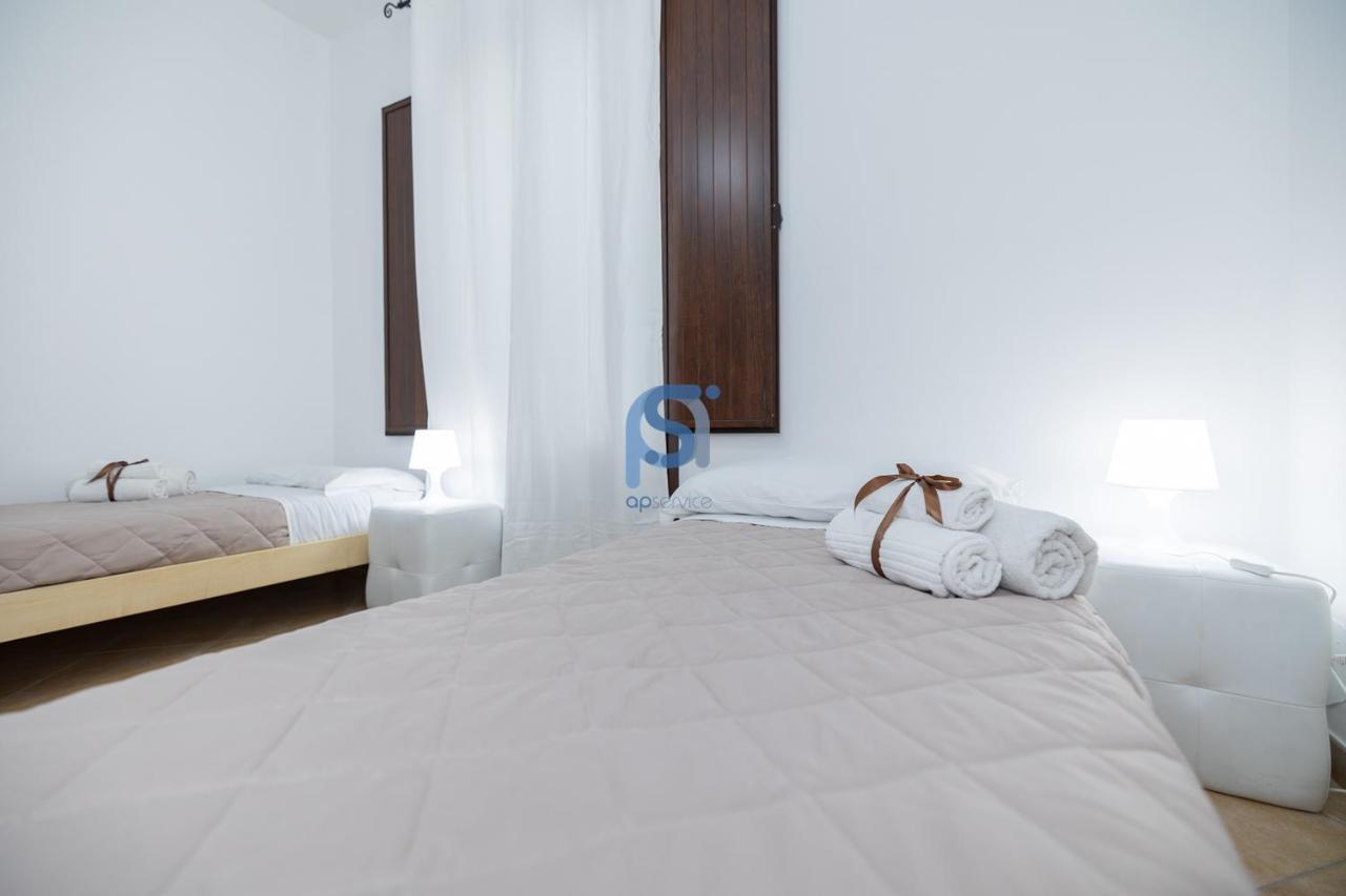 Ni Ni Apartments 체팔루 외부 사진