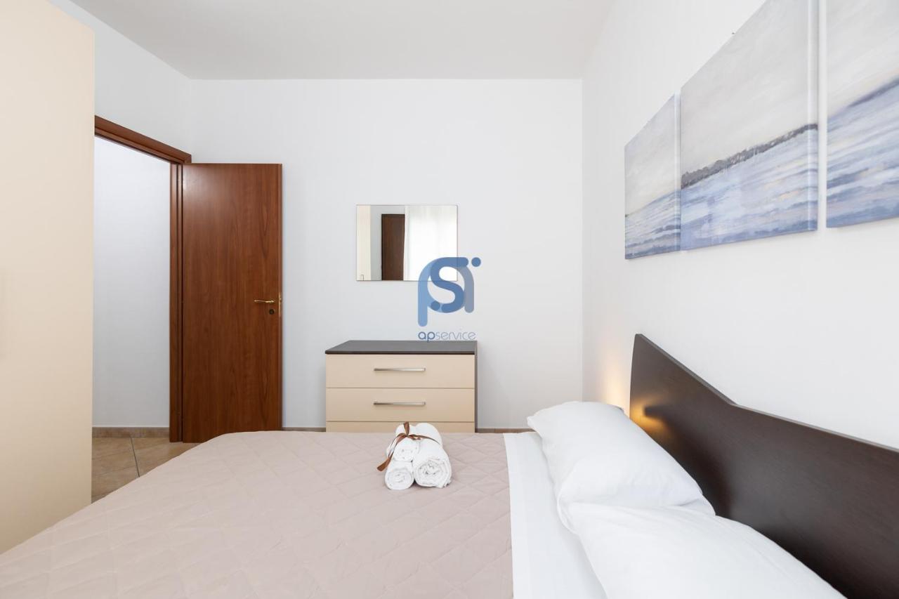 Ni Ni Apartments 체팔루 외부 사진