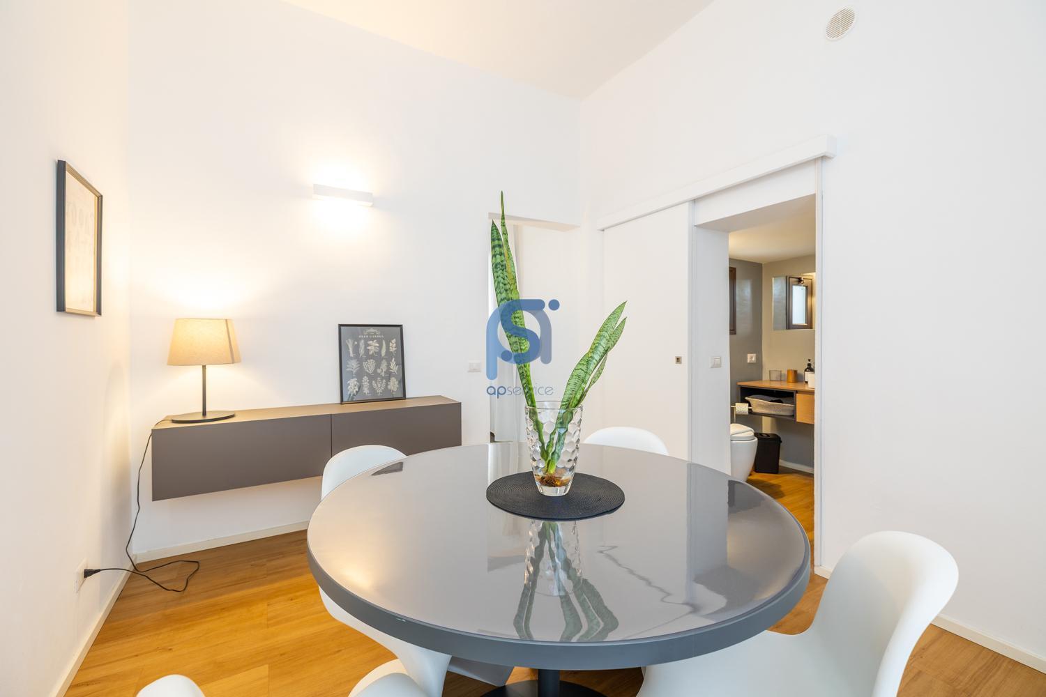 Ni Ni Apartments 체팔루 외부 사진