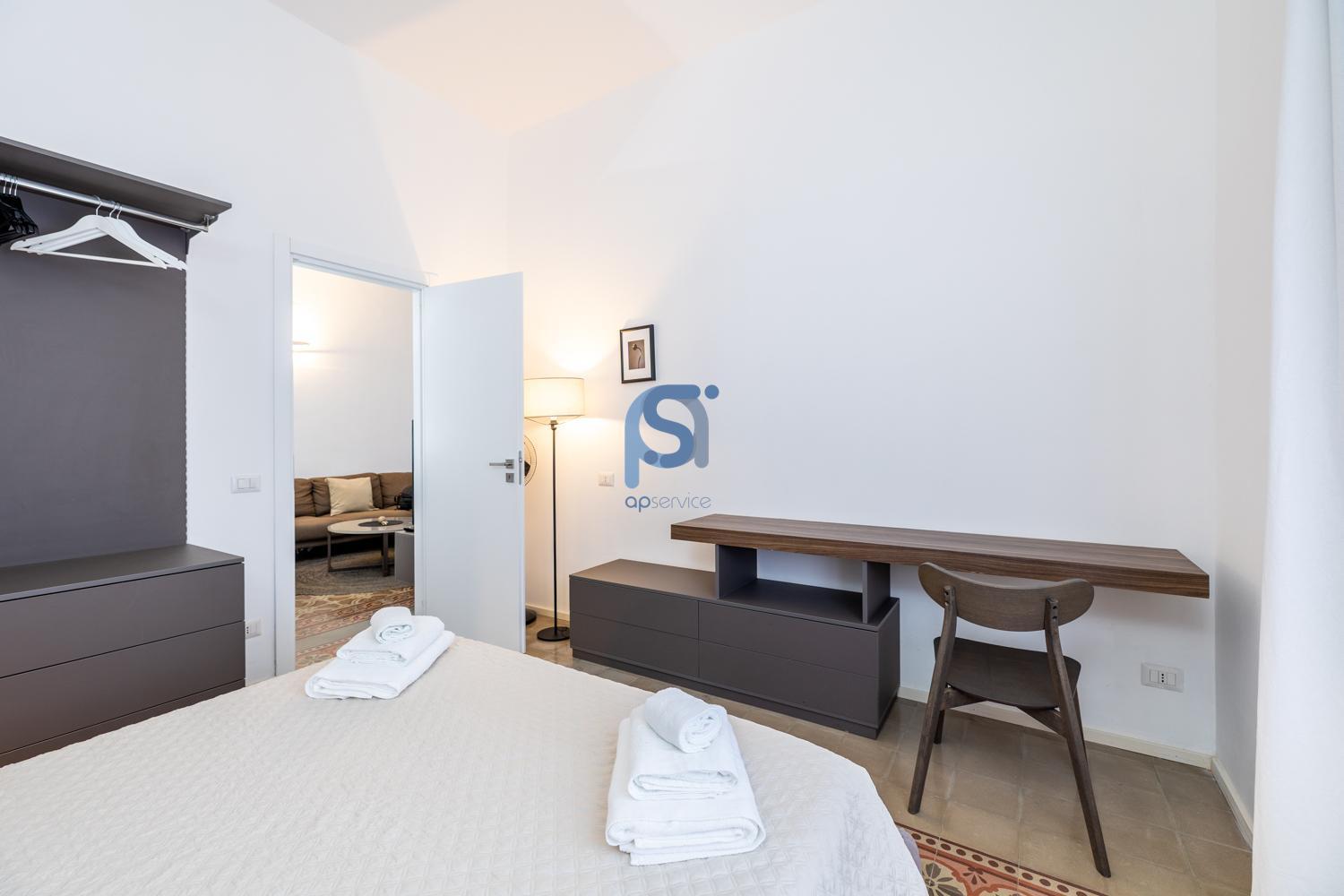 Ni Ni Apartments 체팔루 외부 사진